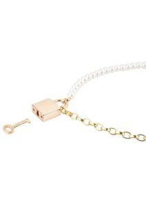 Sex and Mischief Pearl Day Collar - White/Gold
